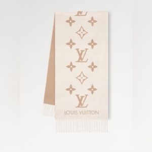 Louis Vuitton Reykjavik Scarf